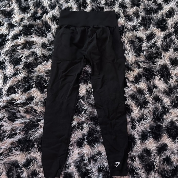Gymshark black leggings - Picture 2 of 3